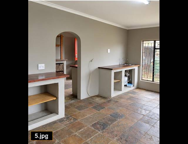 FARM FOR SALE IN BAINSVLEI